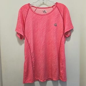 🌺 Athletic T-Shirt